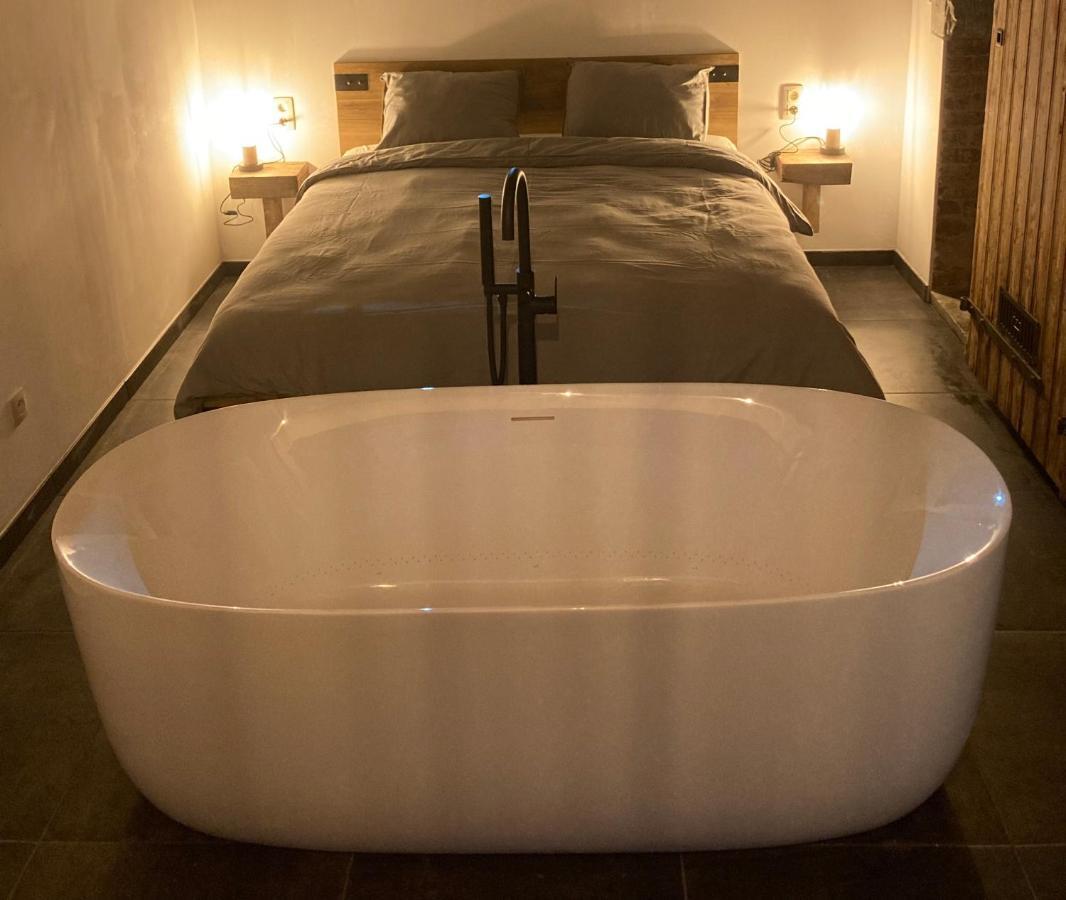 Au P'Tit Cachot Apartment Vaux-sur-Sure Екстериор снимка